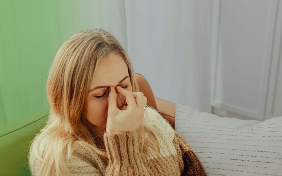 Common Symptoms of Illness From Mold Exposure Indoors